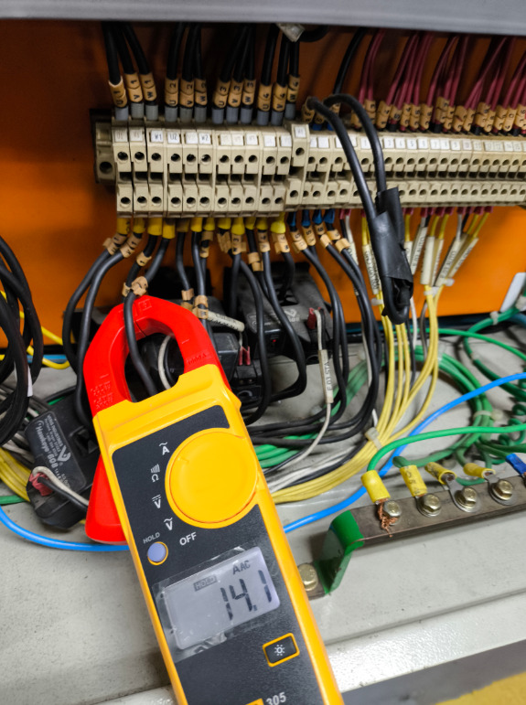 Manutenção de Circuitos Elétricos. Manutenção de Circuitos Elétricos.
